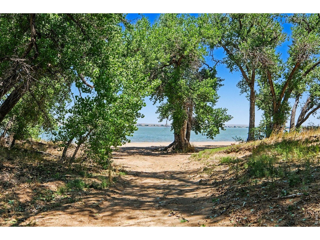 Property Photo 5 Another part of the lake. This area is laid back, quiet,... a lifestyle.