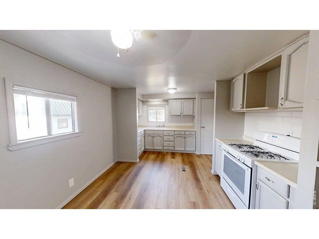 Property Photo 10 Kitchen view 2