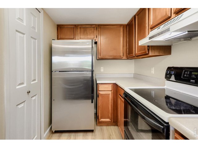 Property Photo 10 Kitchen with Pantry