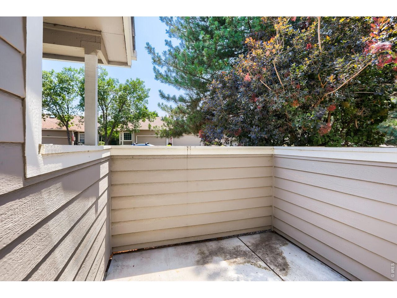 Private front patio