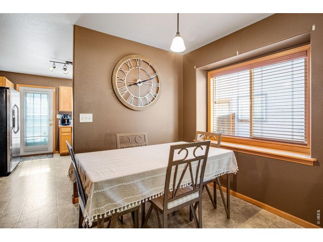 Property Photo 14 Dining area