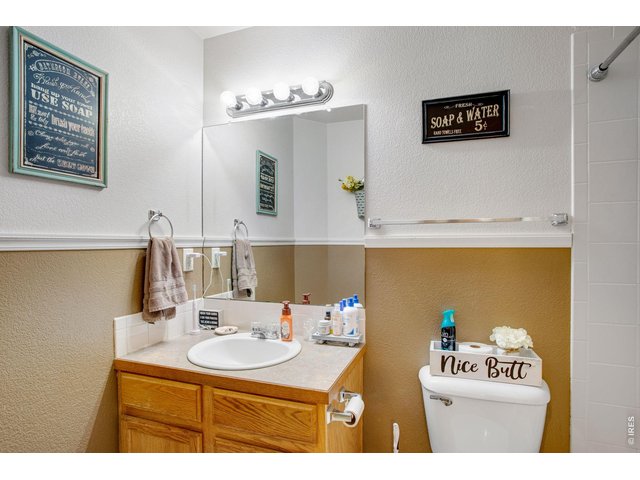 Property Photo 28 2nd Bathroom