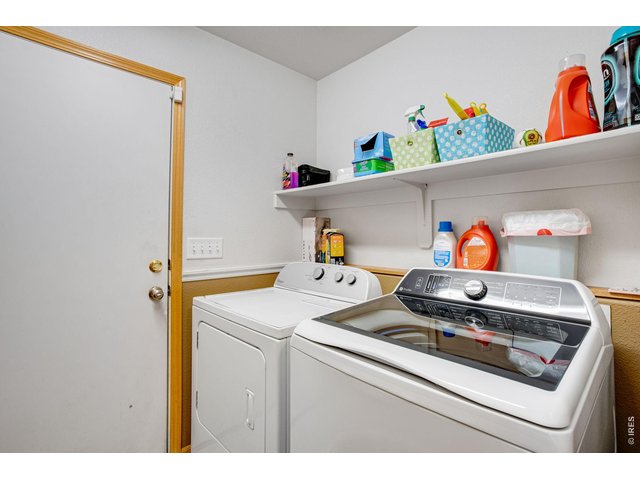 Property Photo 29 Laundry room