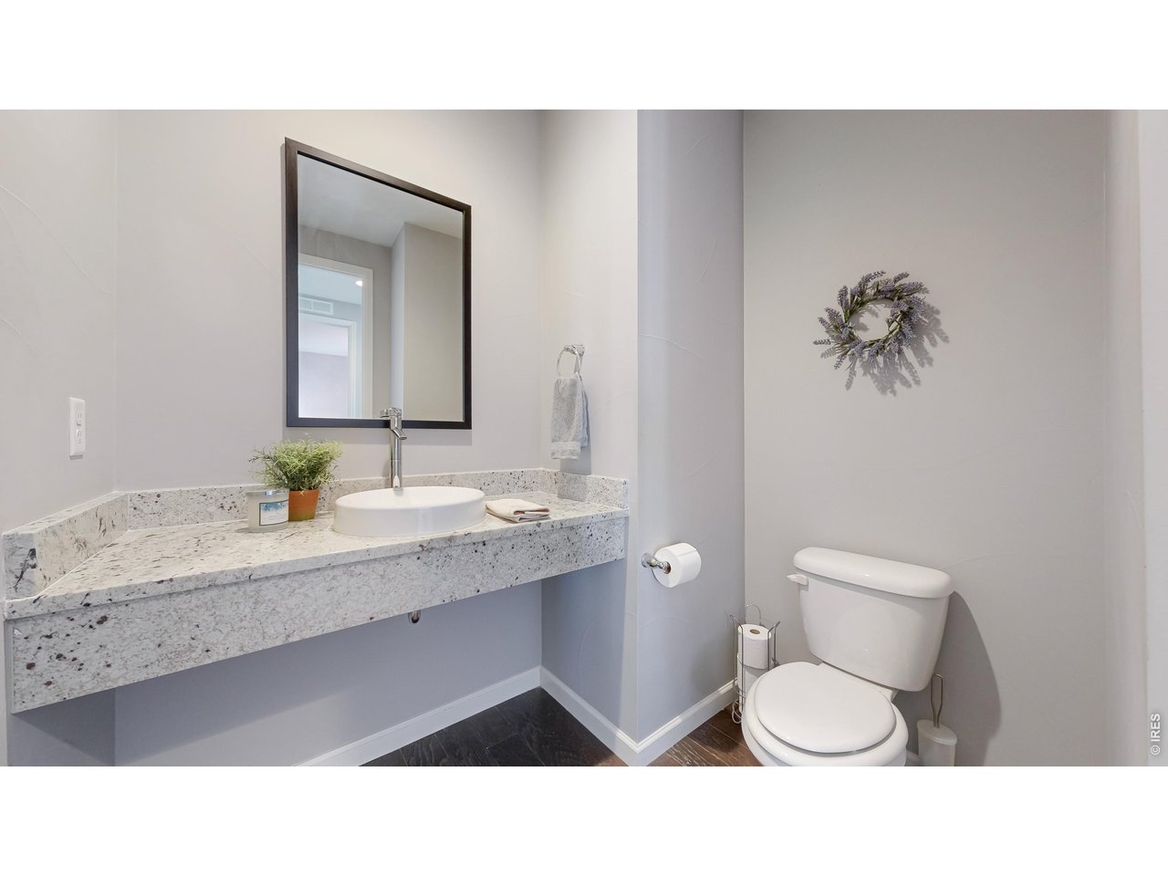 Property Photo 16 Half bath