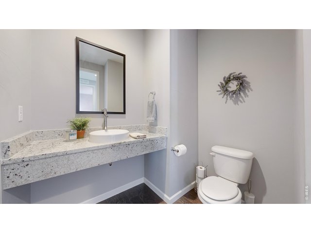 Property Photo 16 Half bath