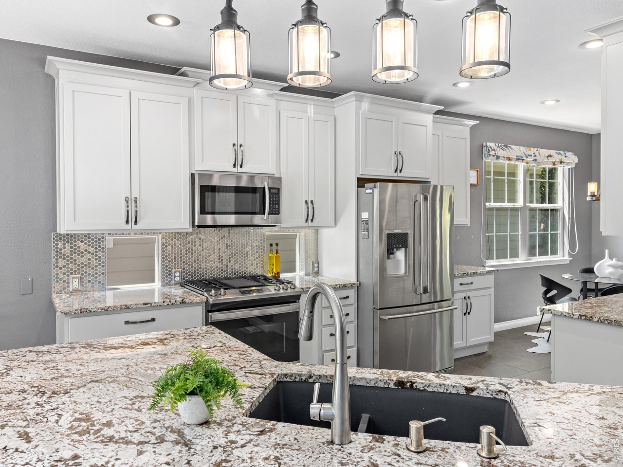 Property Photo 12 Great Kitchen layout with Granite Countertops & Stainless steel appliances