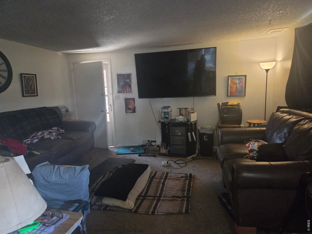 Property Photo 10 Living Room