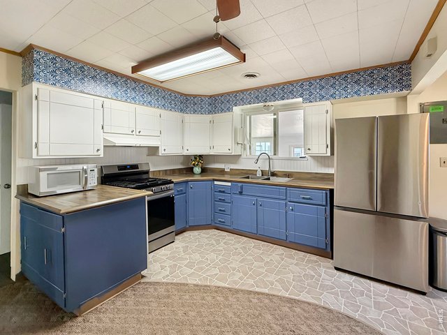 Property Photo 14 