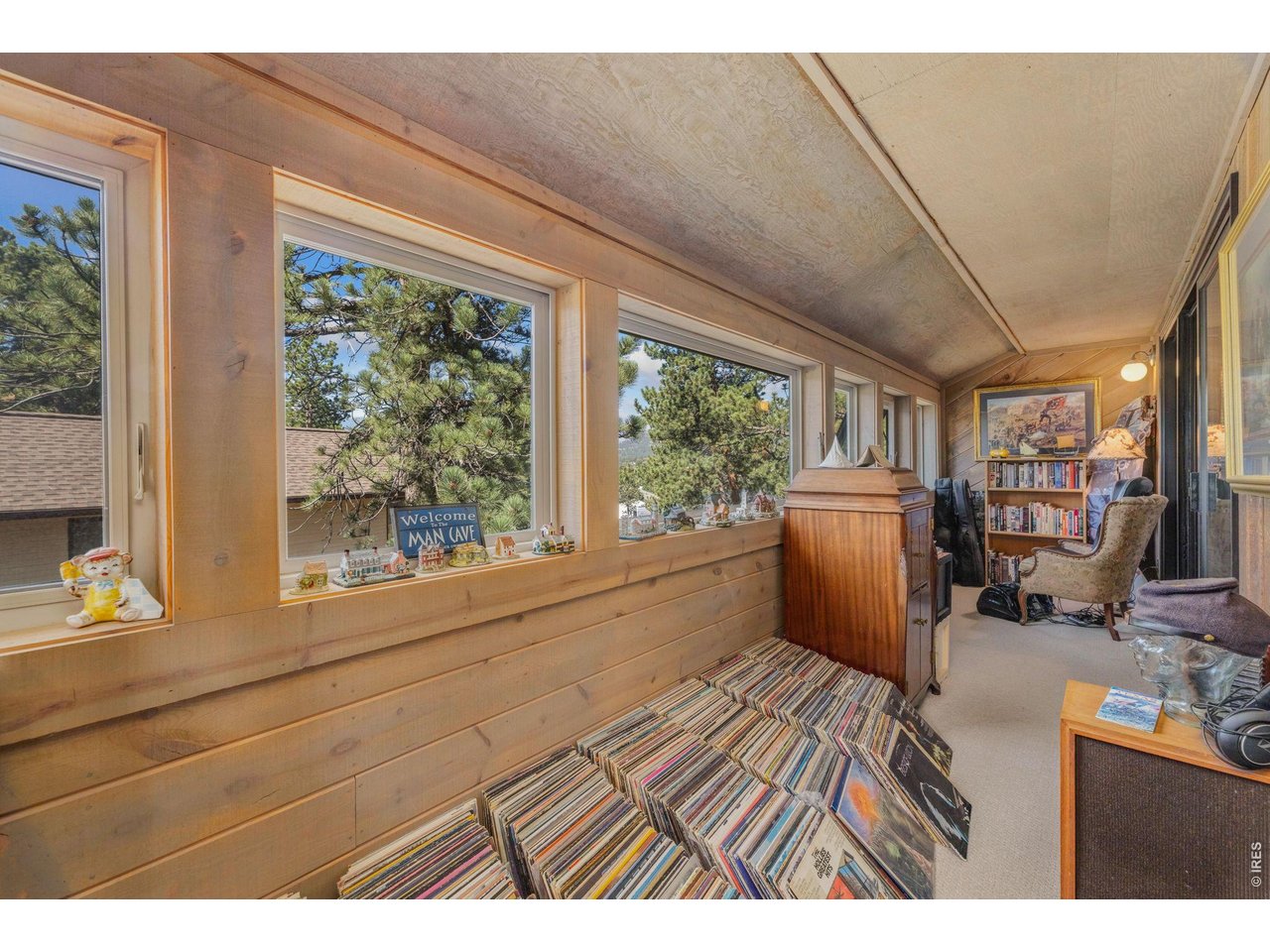 Upstairs sunroom adjacent to primary