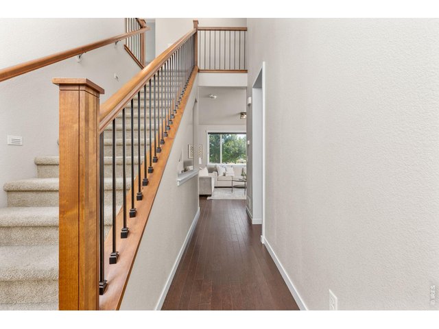 Property Photo 3 Entryway