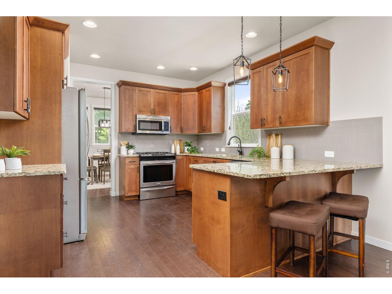 Property Photo 8 Kitchen