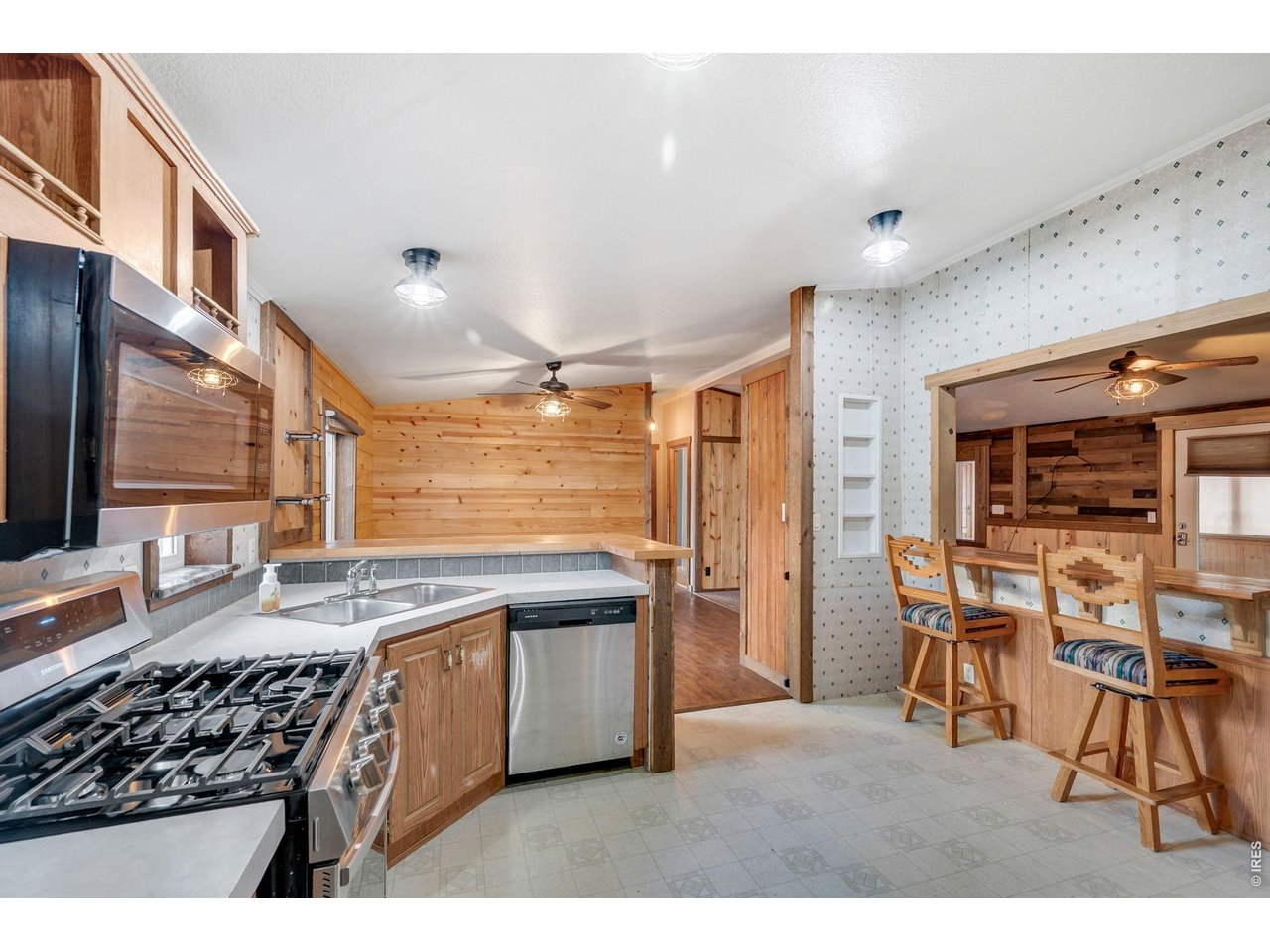Property Photo 9 