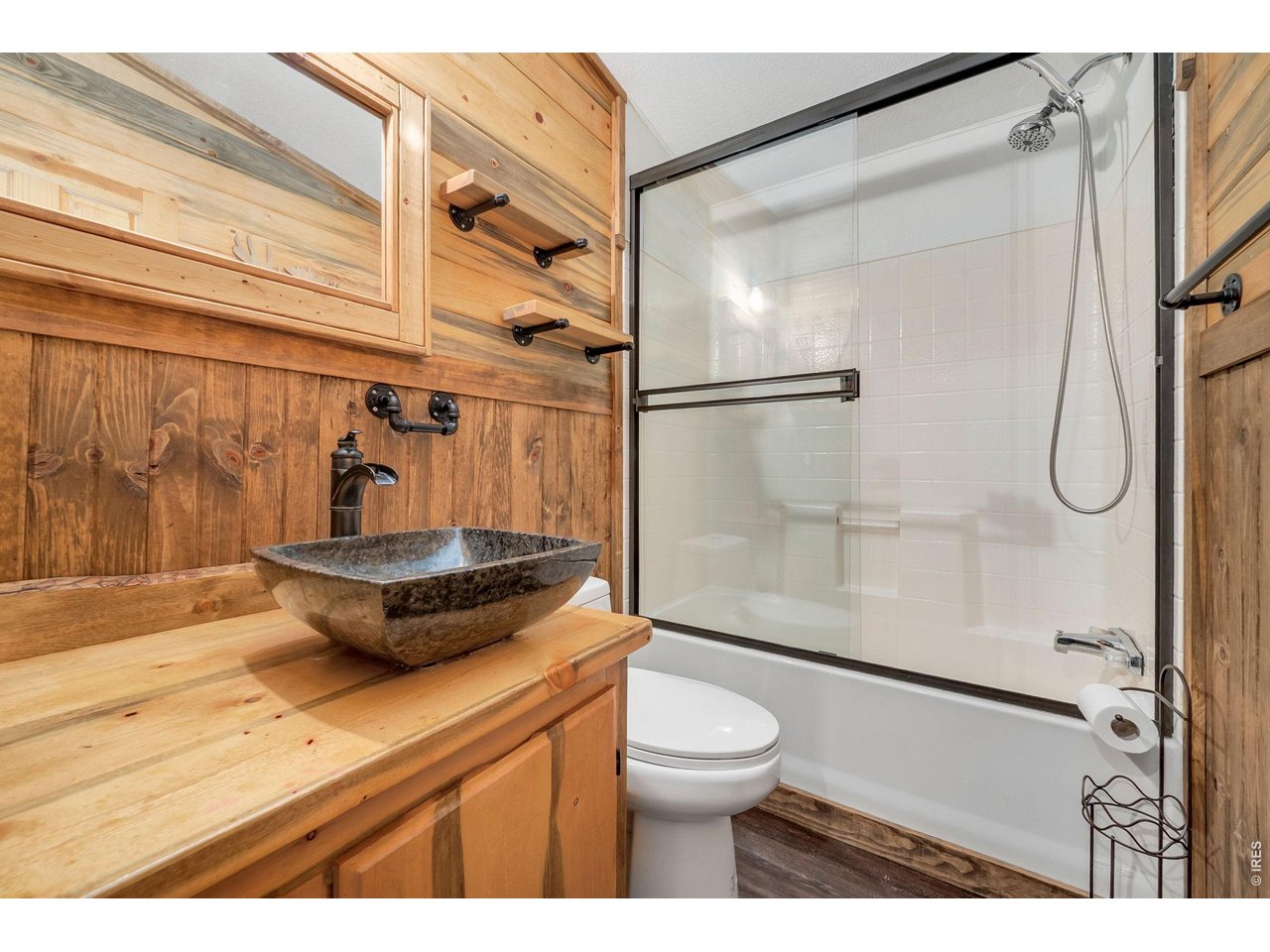 Property Photo 14 