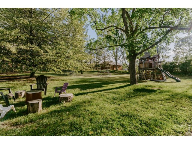 Property Photo 8 Come enjoy the backyard of your dreams