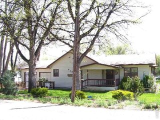 917 N Carson St Brush, CO 80723