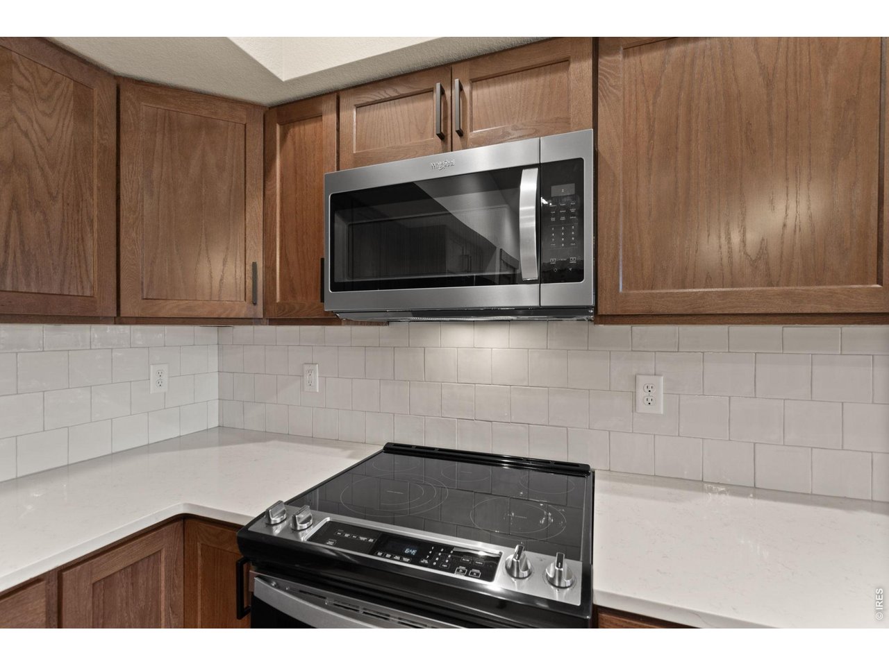 Property Photo 8 Stainless steel appliances