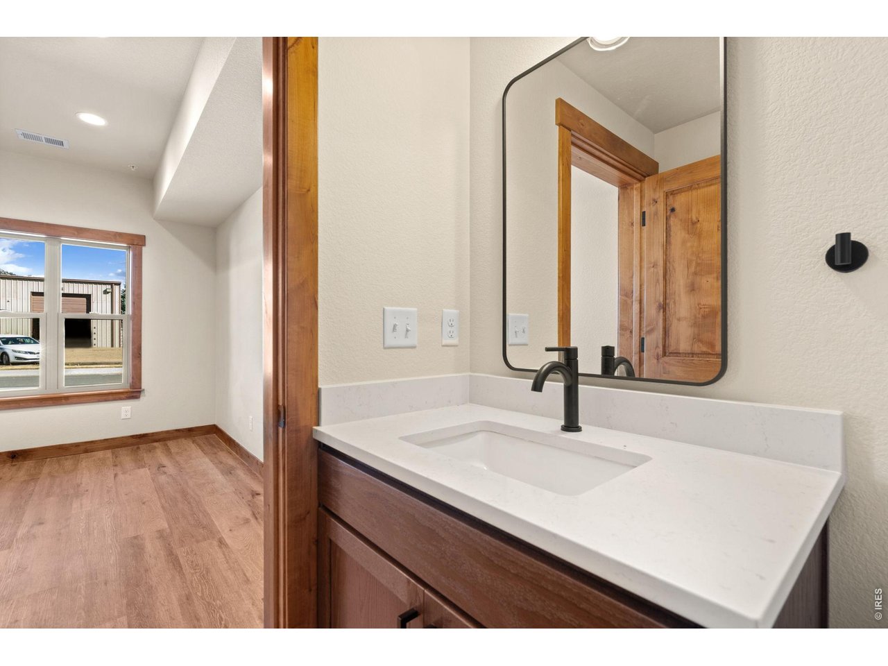 Property Photo 9 Powder bathroom on the main floor