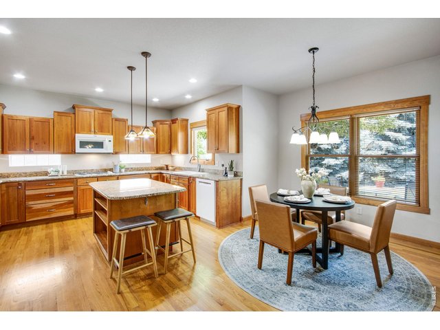 Property Photo 21 A complete Chef's kitchen - slab granite, soild Cherry cabinetry!