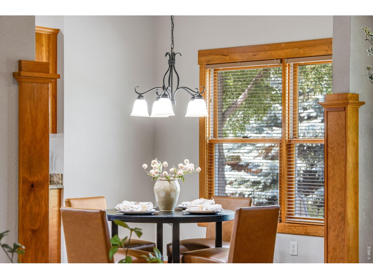 Property Photo 29 Sunny Breakfast Nook - all Quality Andersen windows!