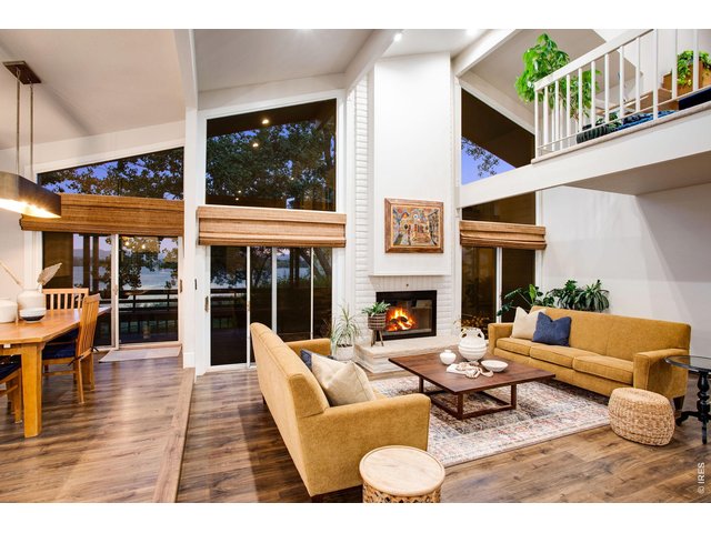 Property Photo 6 Open Floorplan!