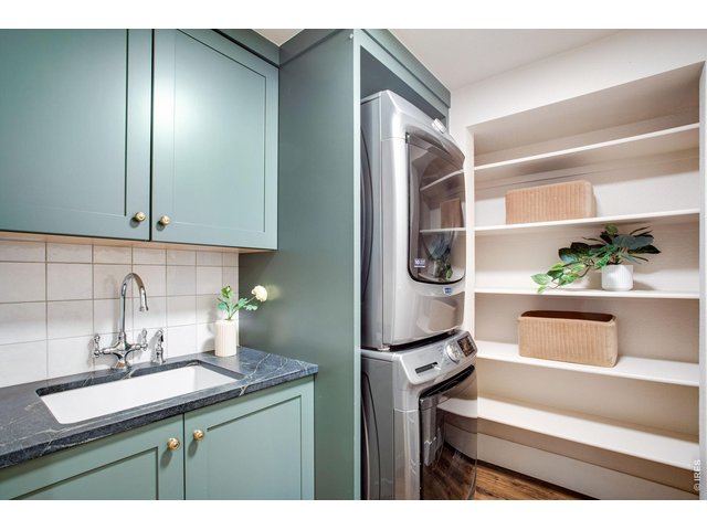 Property Photo 40 Laundry Room