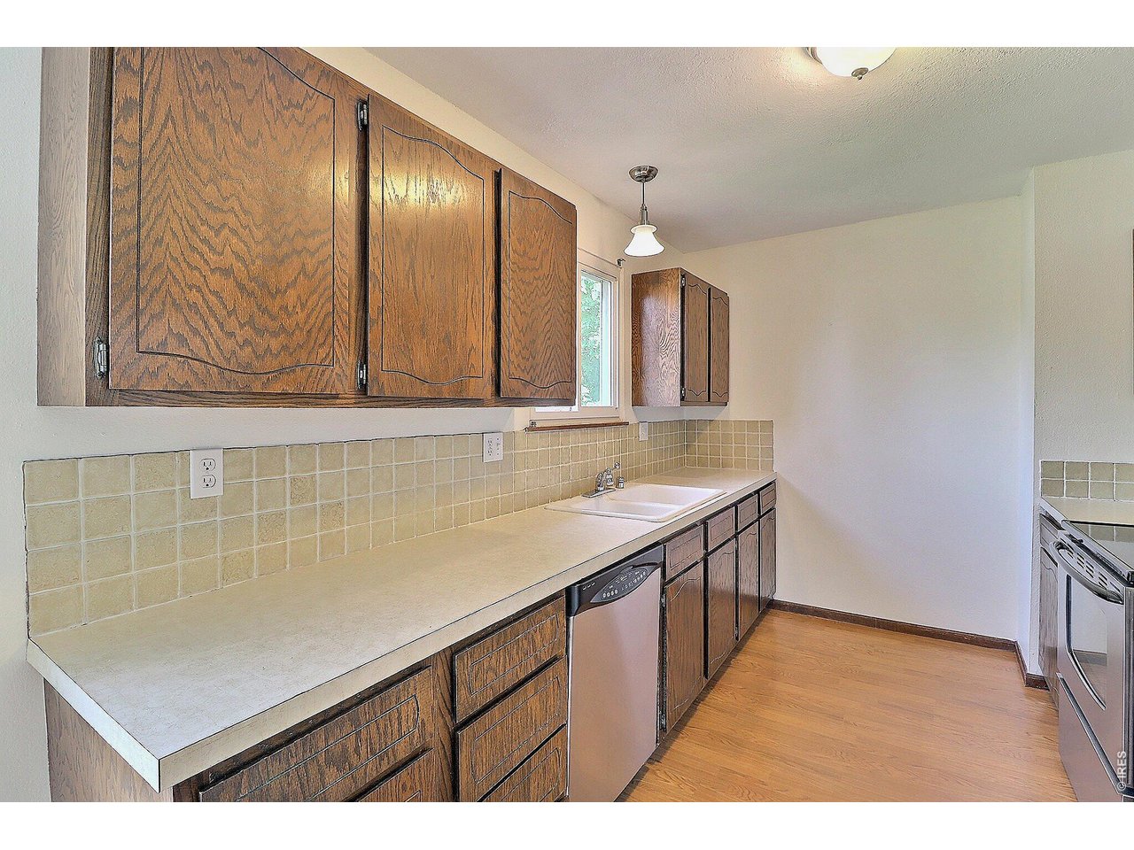 Nice Cabinets and Countertops
