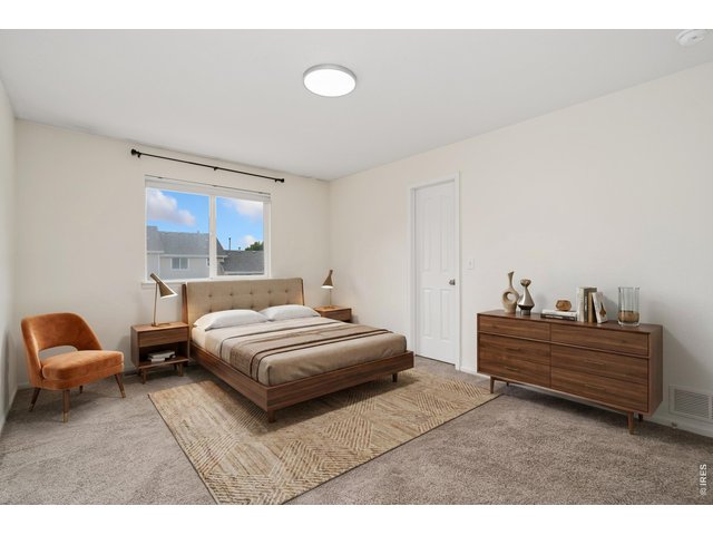 Property Photo 25 **Virtually Staged**