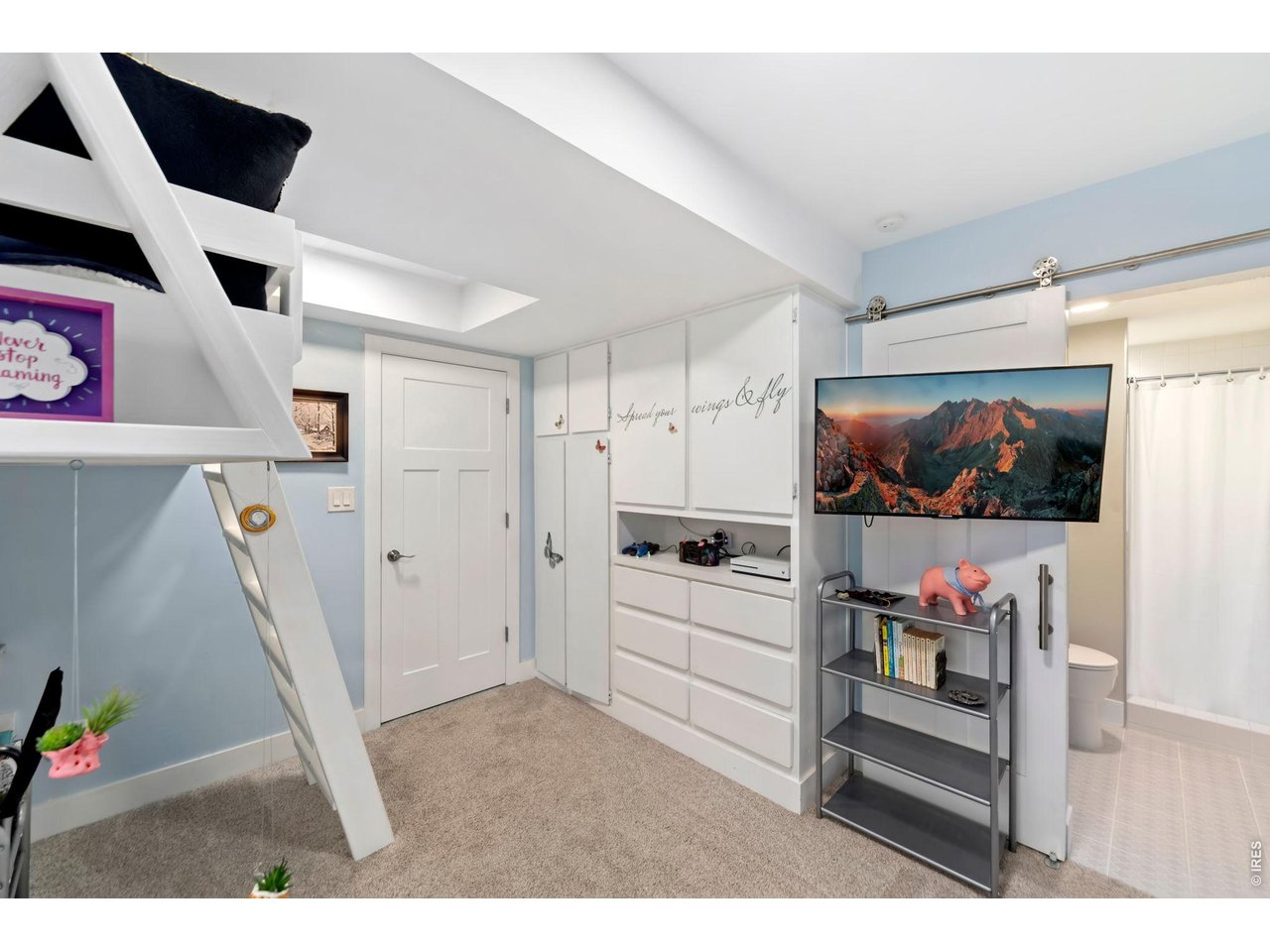 Property Photo 17 