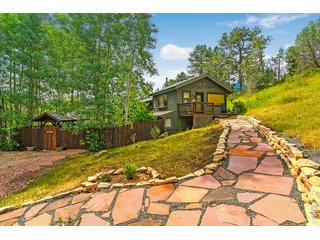 417 Dunraven Glade Rd Glen Haven, CO 80532