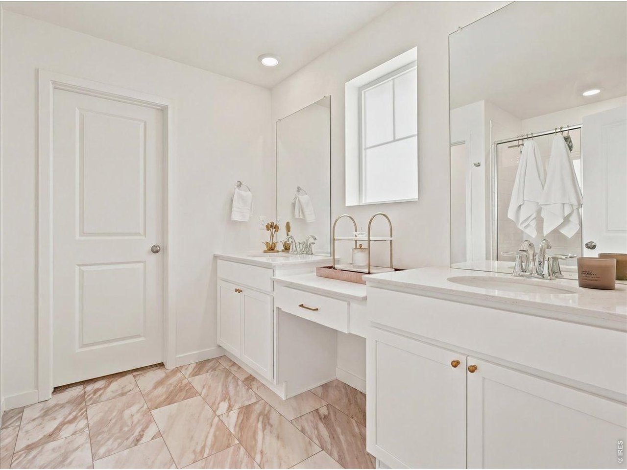 Property Photo 8 En-suite, clean and modern.