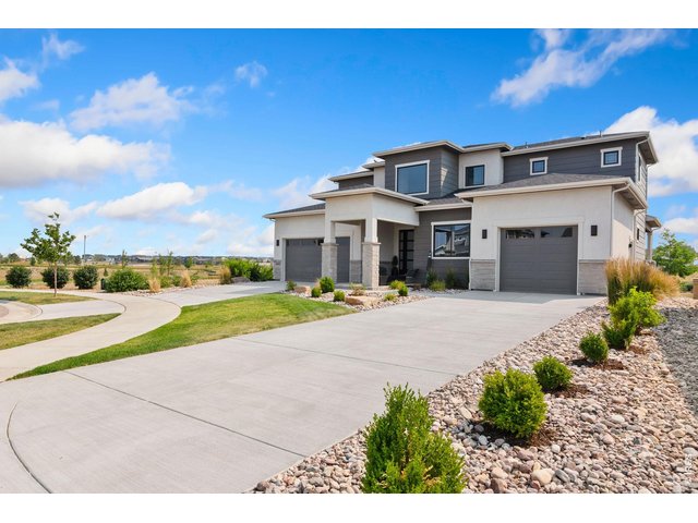 Property Photo 2 Multigenerational Living!