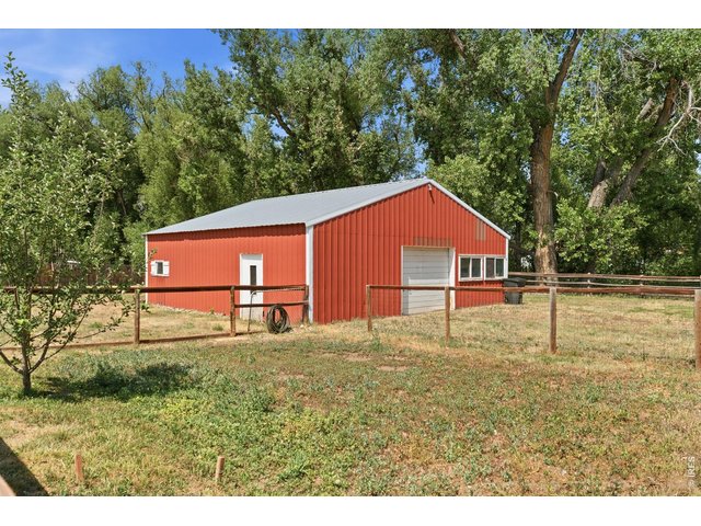 Property Photo 5 Barn/shop