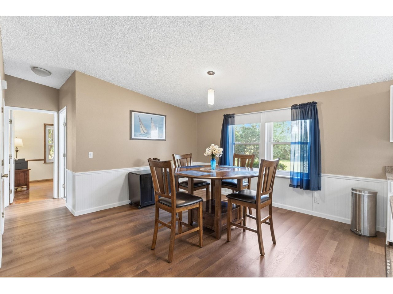 Property Photo 17 Dining Room