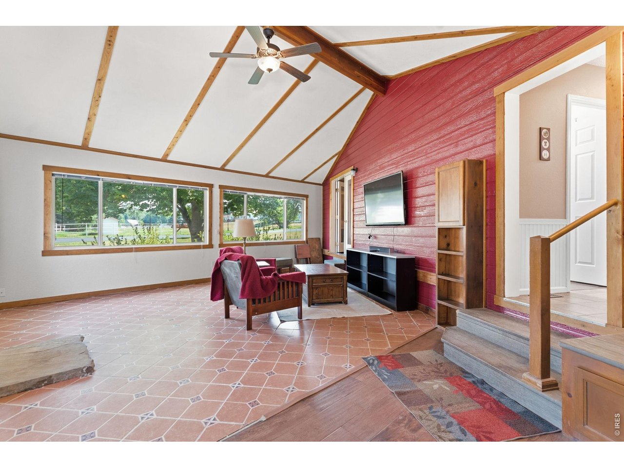 Property Photo 29 Vaulted ceilings in the great room