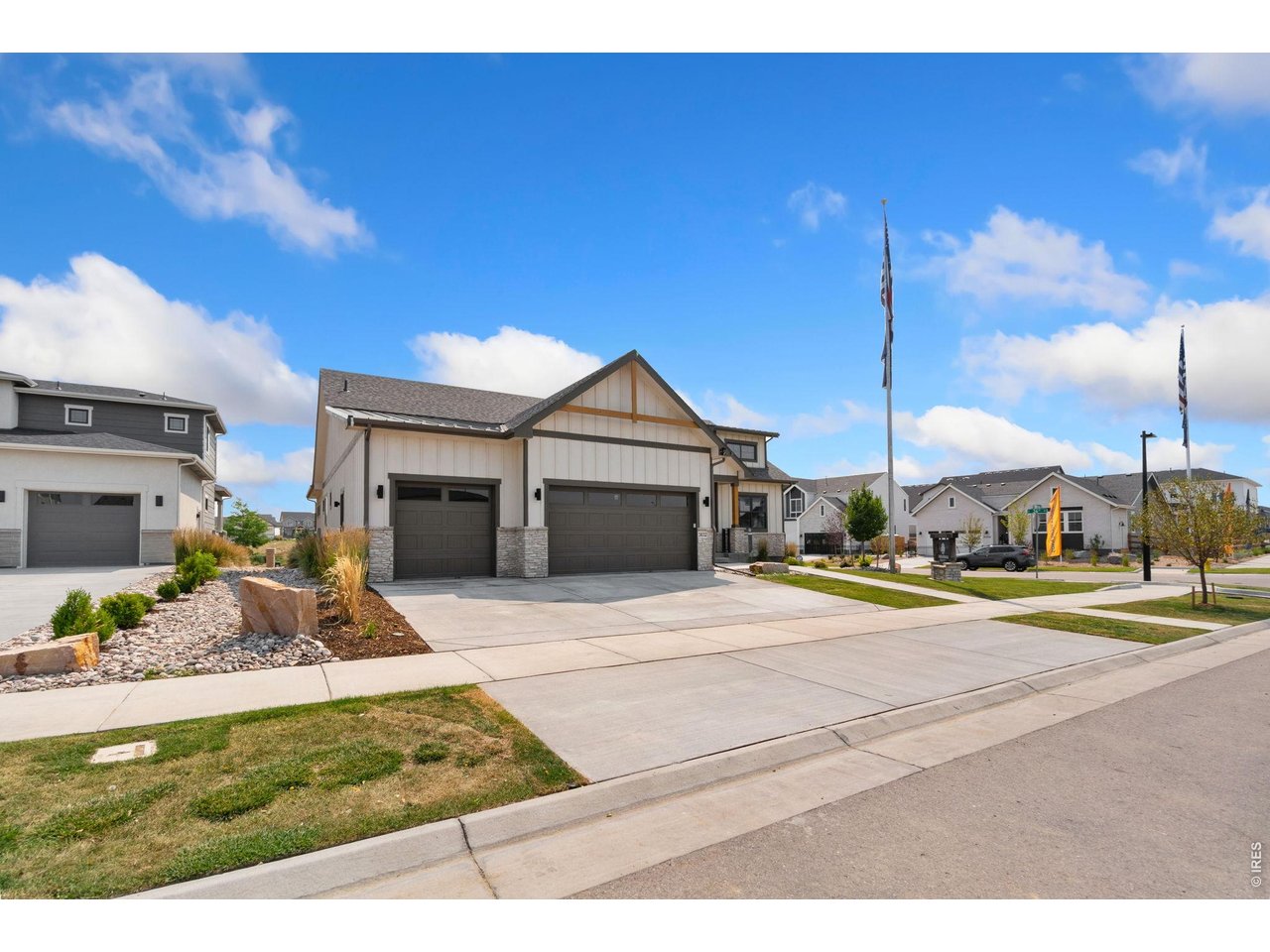Property Photo 3 Oversized 3-Car Garage