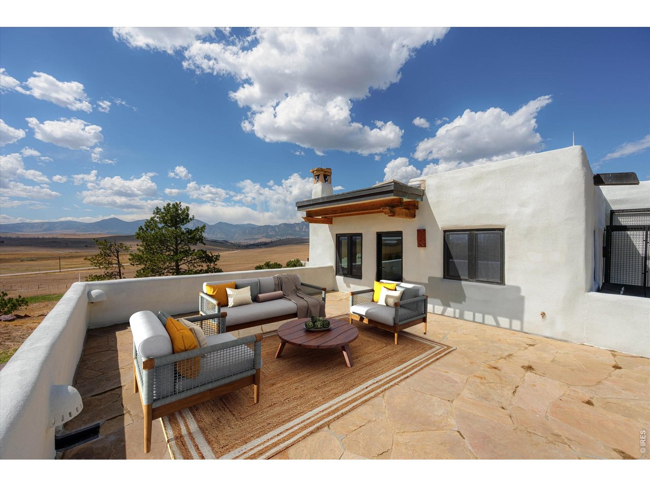 Property Photo 45 Guest suite private patio and seperate entrance with views of the Marshall Mesas!