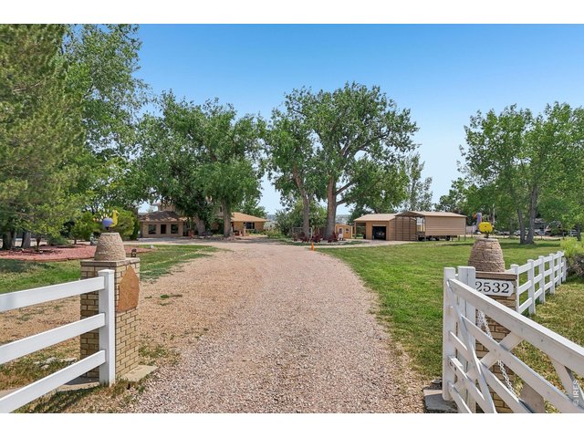 Property Photo 11 Gated entry
