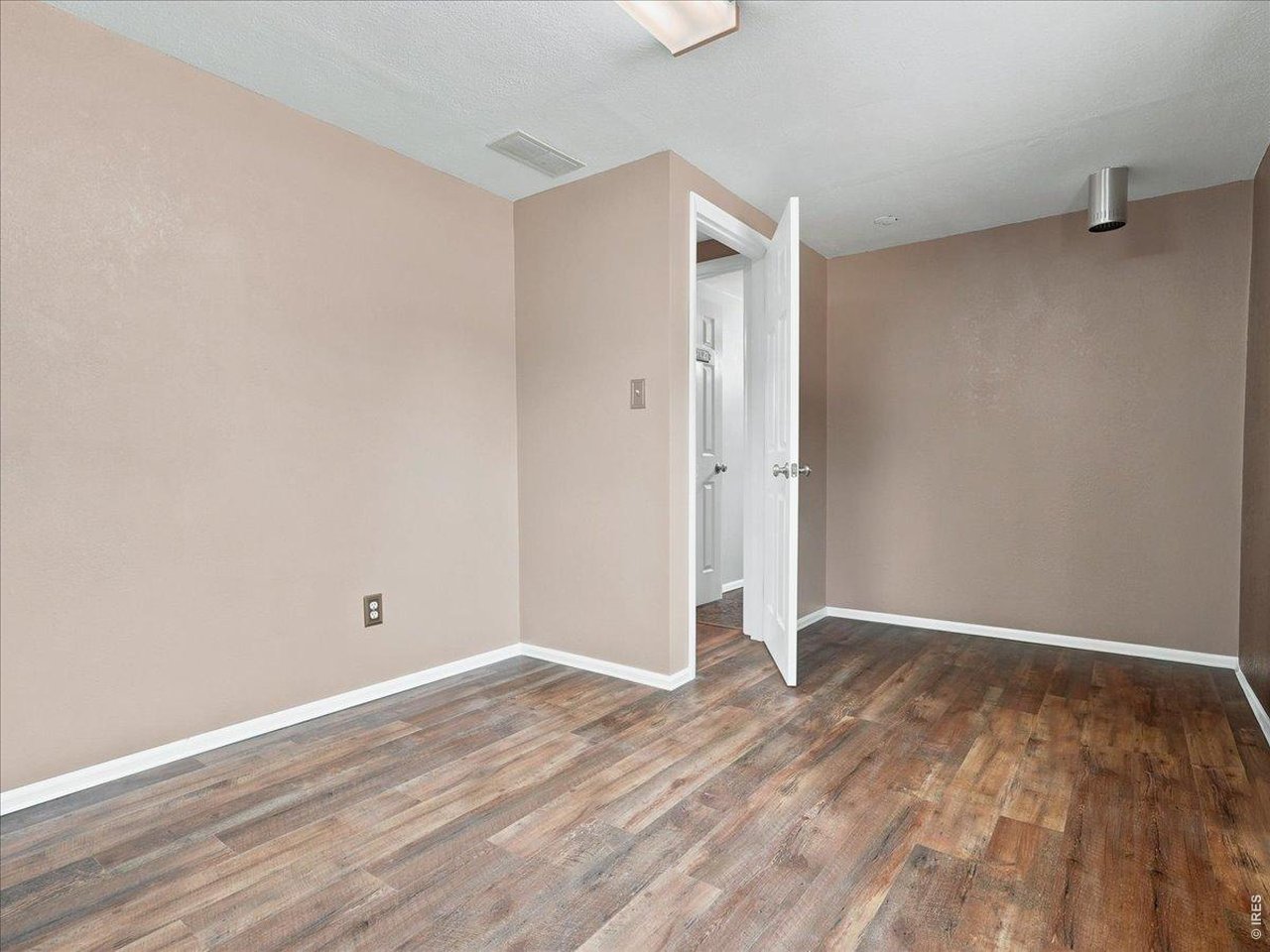 Property Photo 27 