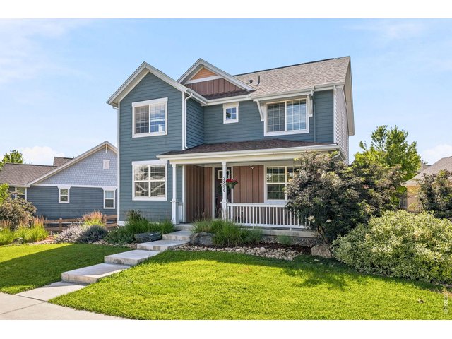 Property Photo 3 Welcome to this beautiful two-story home in the highly sought after Indian Peaks South neighborhood!