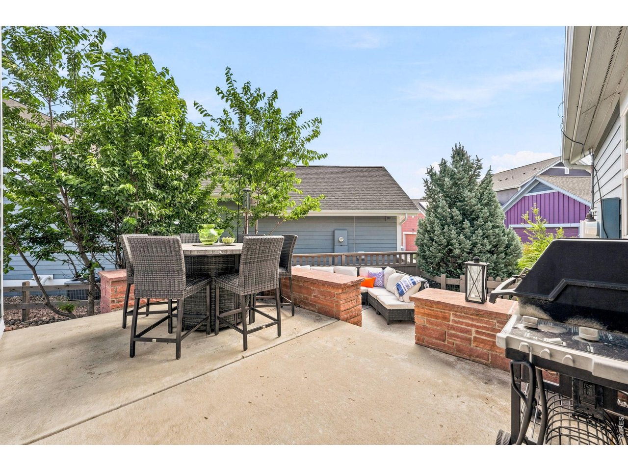 Double level patio with built-in planters