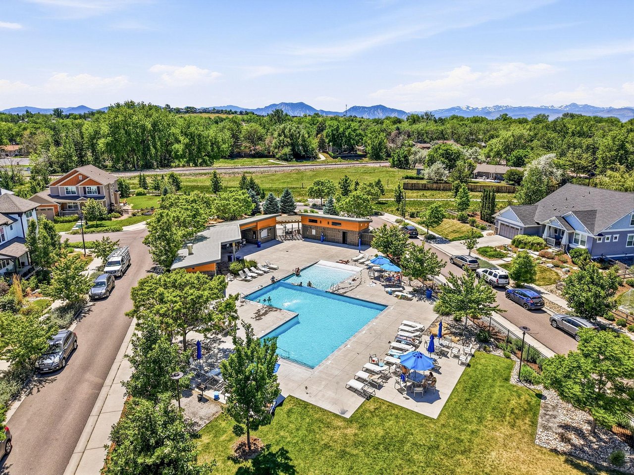Community pool, parks, scenic trails, and convenient proximity to both downtown Lafayette and downtown Louisville.