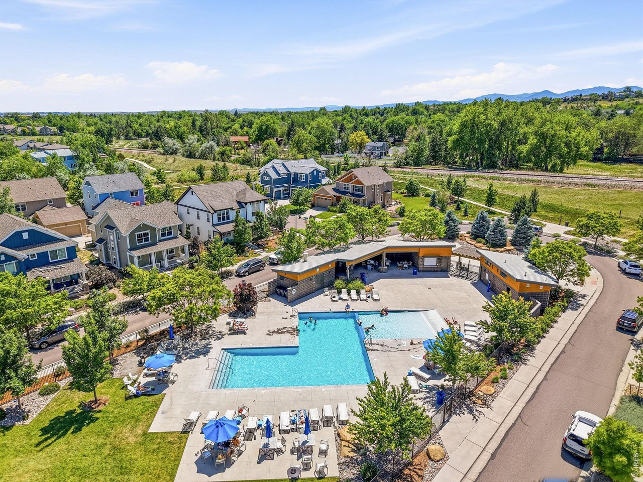 Community pool, parks, scenic trails, and convenient proximity to both downtown Lafayette and downtown Louisville.