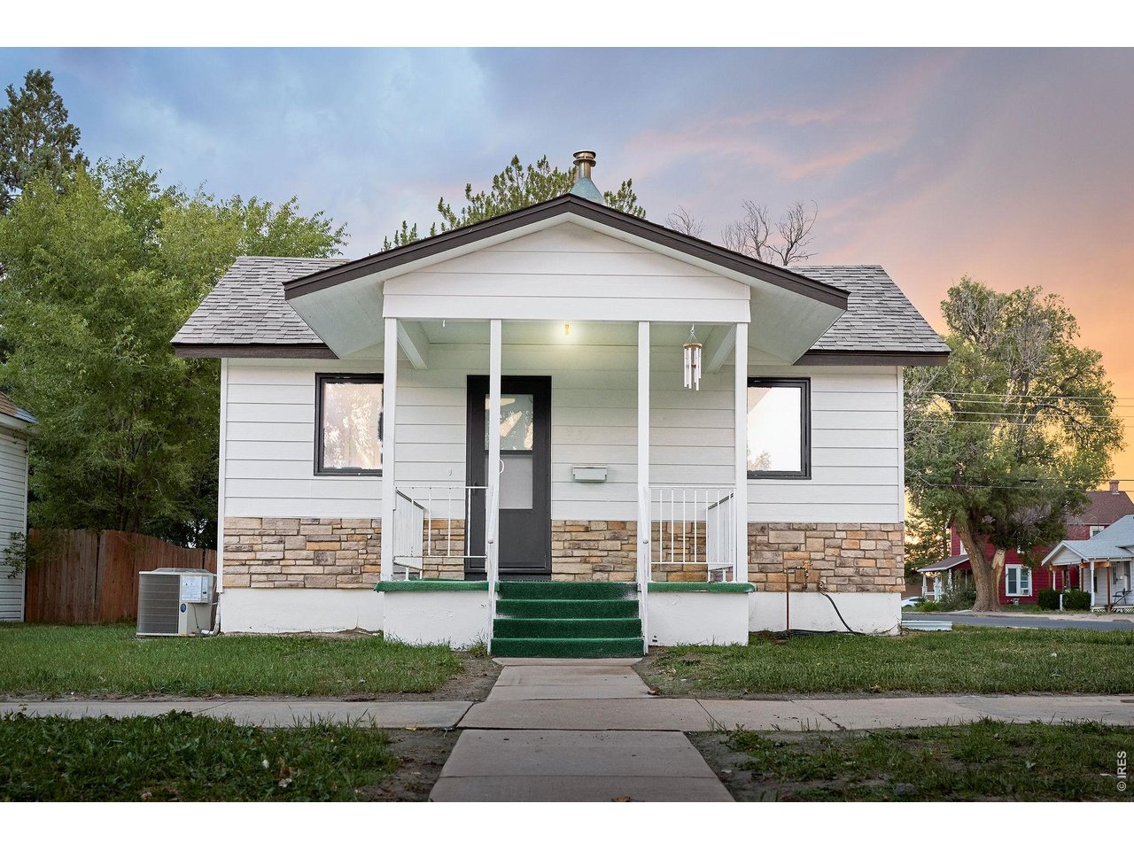 Property Photo 1 