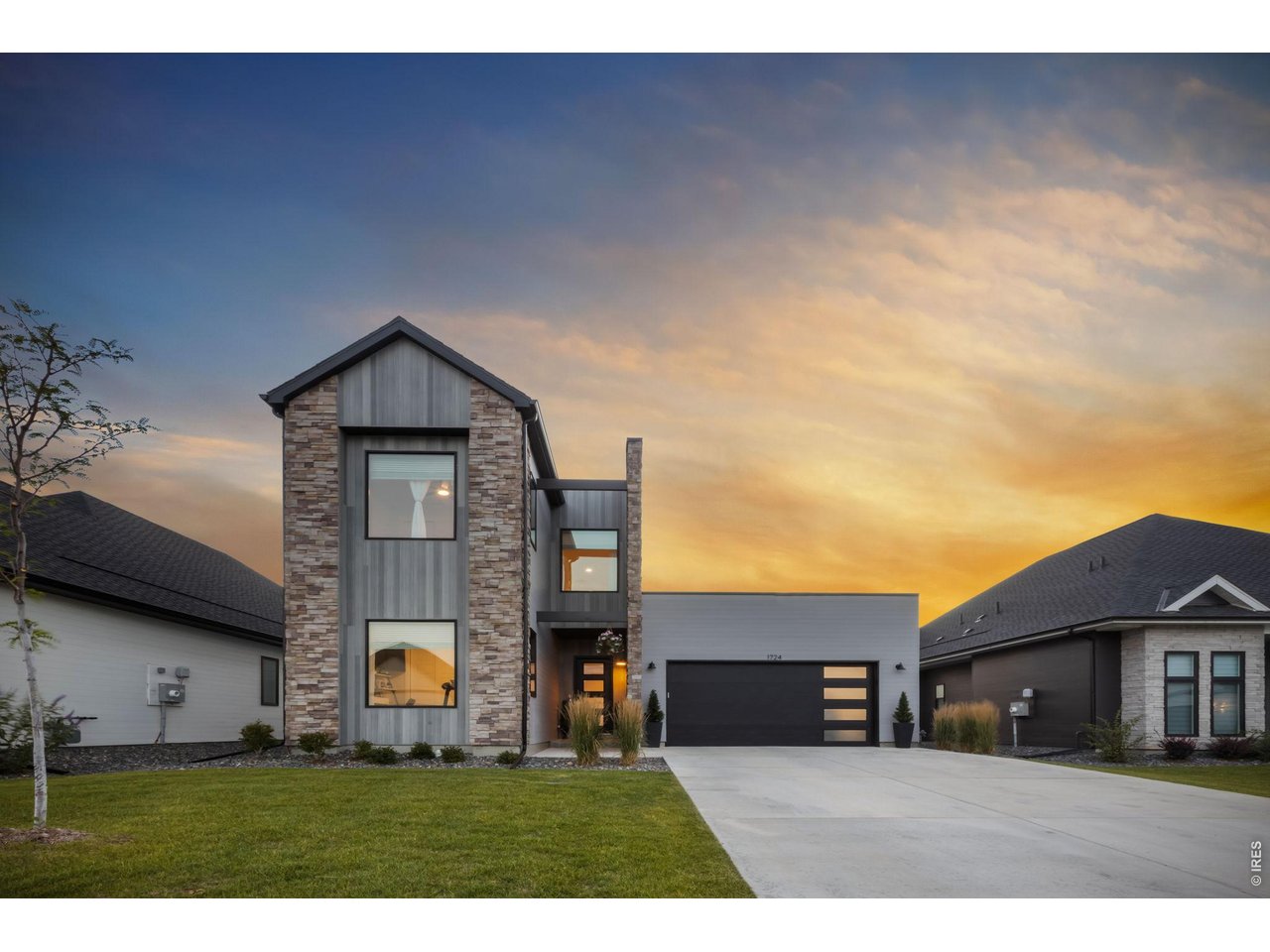 Property Photo 1 Welcome home to this stunning Trumark "Huntington" floor plan in sought-after Pelican Shores.