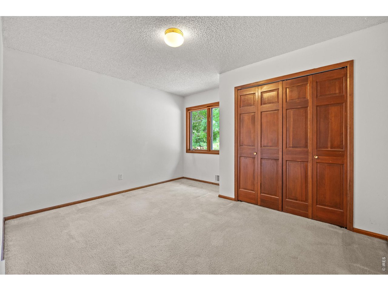 Property Photo 40 2nd Bedroom