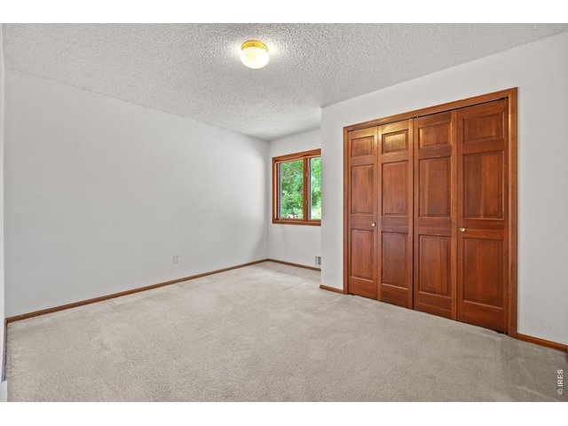 Property Photo 40 2nd Bedroom