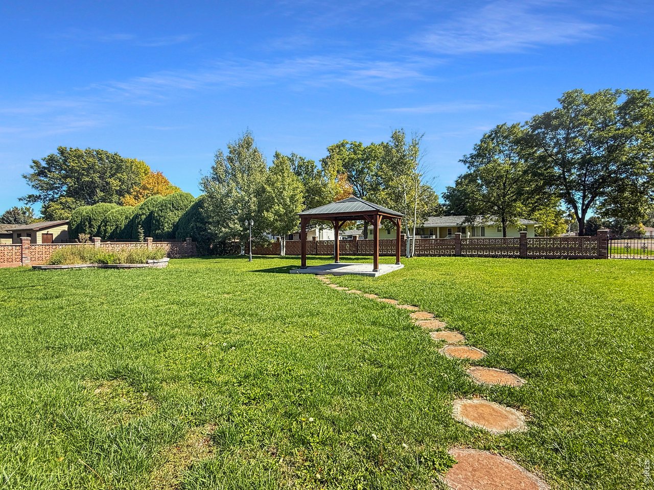 Property Photo 26 Gazebo