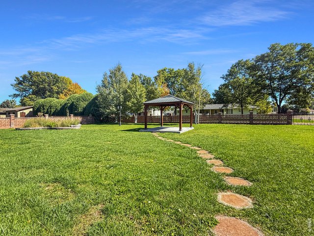 Property Photo 26 Gazebo
