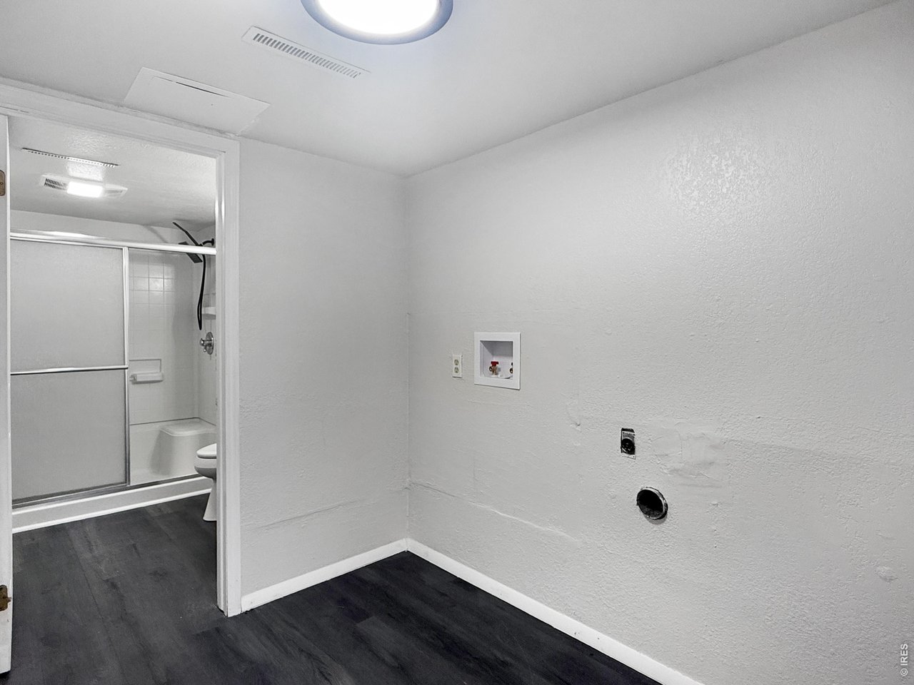Property Photo 13 Laundry/Mudroom from Garage