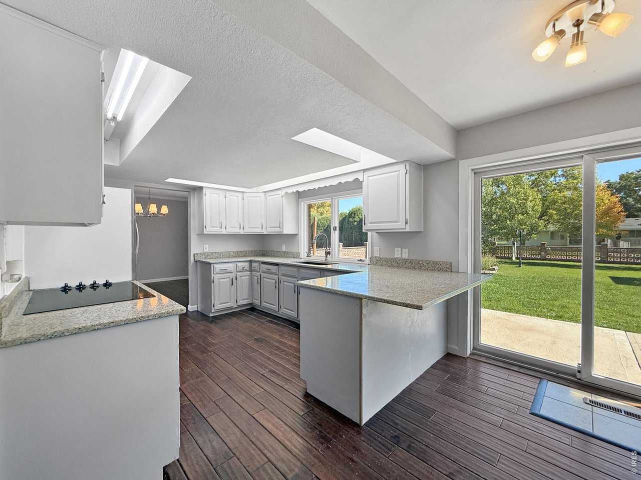 Property Photo 8 Granite Countertops!